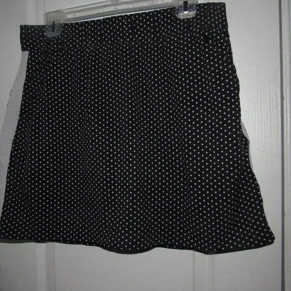 T by TALBOTS Black White Polka Dot Pull-On Skort Skirt Shorts Size M - Picture 1 of 9